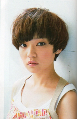 Elle8.nishimoto005